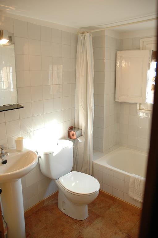 Guest house Cal Alejandro Montsonis